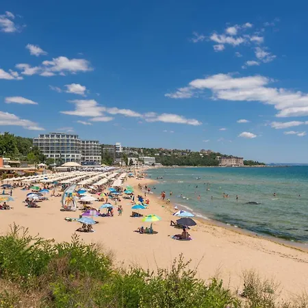 Luxury Azur Panorama | Beach, Pools, & Panoramic Views Appartement